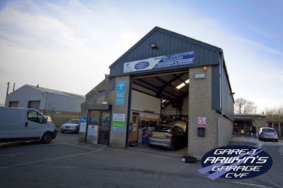 Garej Arwyn's Garage CYF, Caernarfon, Wales