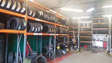 Cardiff Rd Tyres and Mechanical Repairs, Reading, England