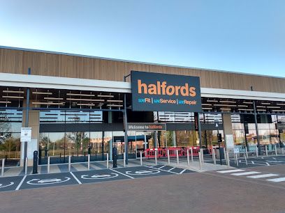 Halfords Rugby, Rugby, England