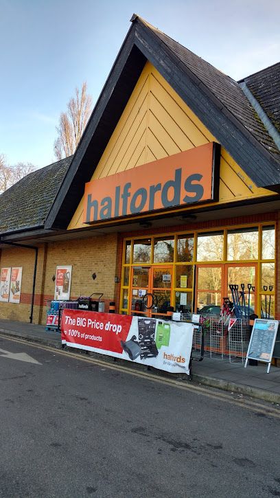 Halfords Staines, Staines, England