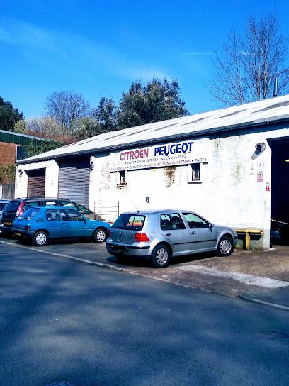 Lloyds Citroen-Peugeot Specialists, Swansea, Wales